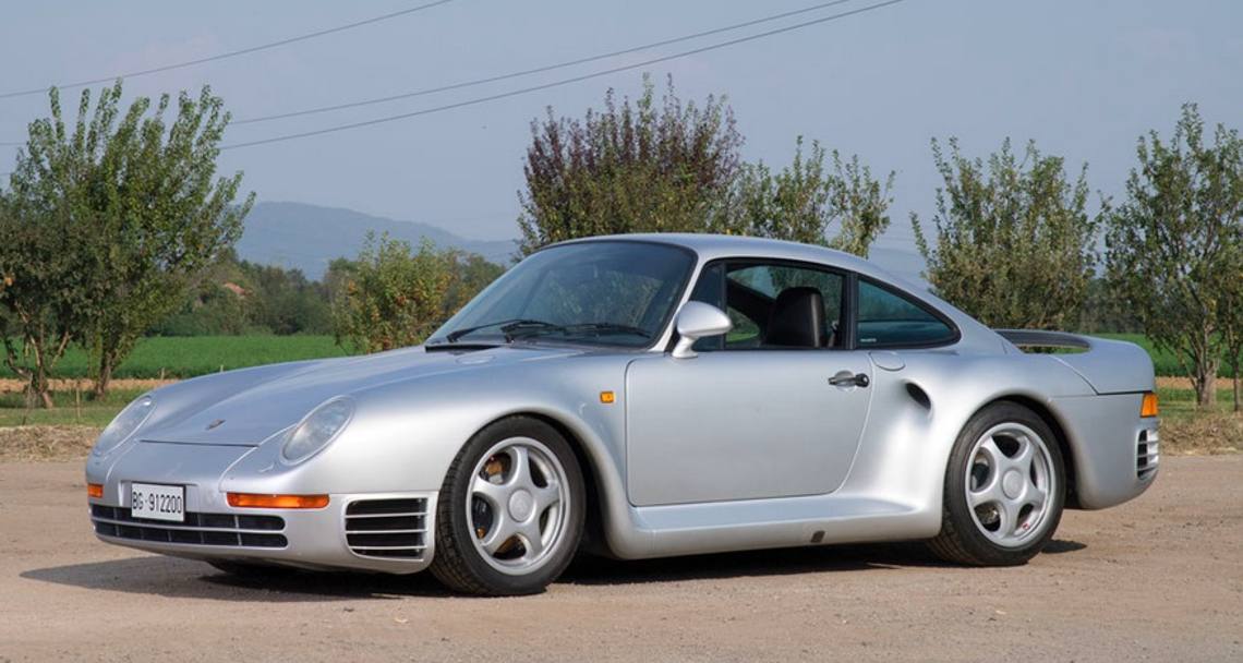 Una delle 329 Porsche 959 